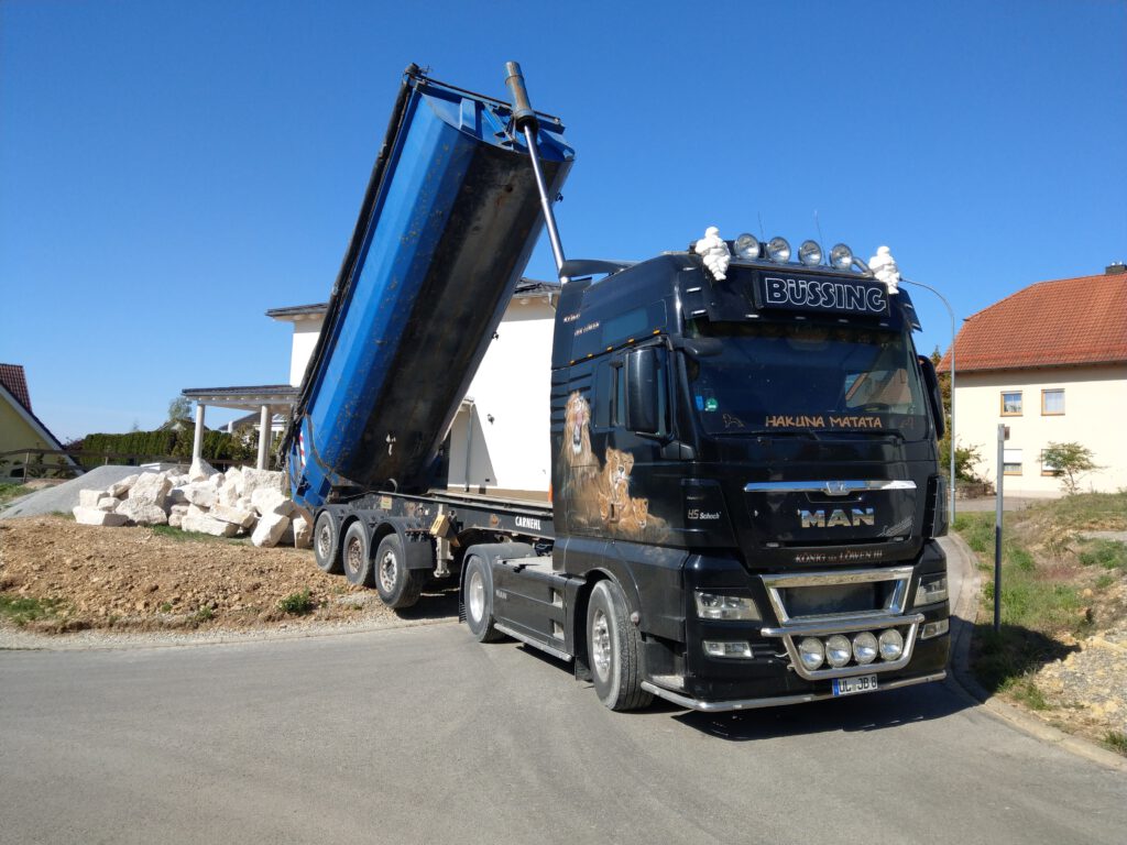 Baumann Trans LKW mit Kipper