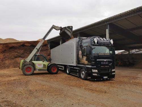 Baumann Trans LKW beladen